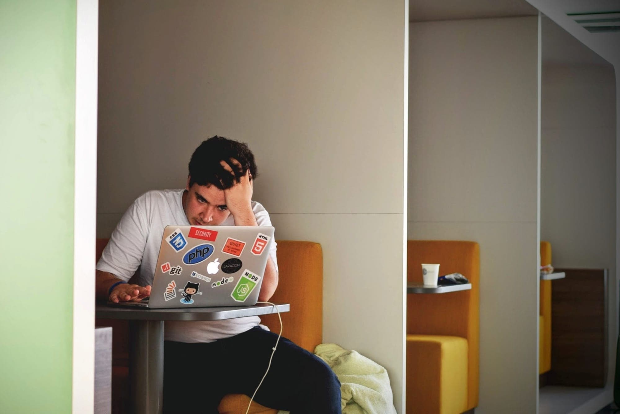 5 Signs of Employee Disengagement and How to Solve Them